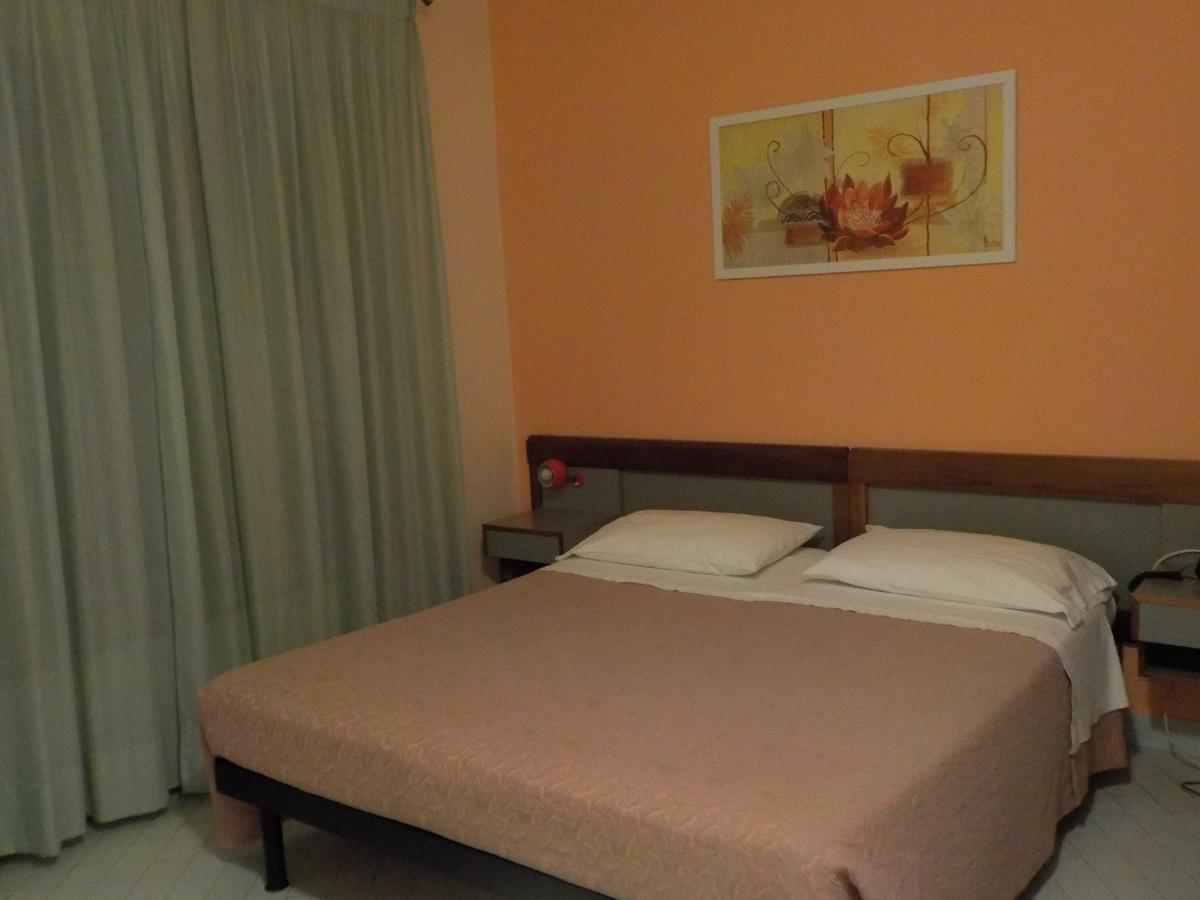 Hotel Le Pleiadi San Felice Circeo Bagian luar foto