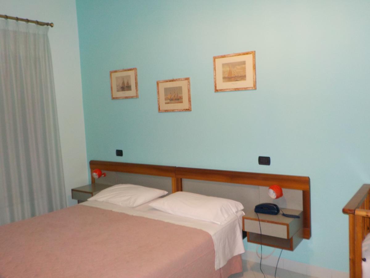 Hotel Le Pleiadi San Felice Circeo Bagian luar foto